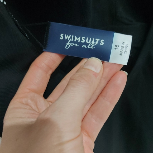 Swimsuits For All bathing suit - Picture 3 of 4